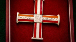 Krzyż Wolności i Solidarności. Fot. PAP/T. Żmijewski