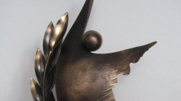 Statuetka Laur Pamięci. Fot. Fundacja Ochrony Dziedzictwa Żydowskiego 