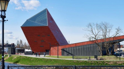 Budynek Muzeum II Wojny Światowej w Gdańsku. Fot. PAP/A. Warżawa 
