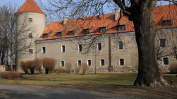 . Zamek krzyżacki z XIV w, przy placu św. Wojciecha.  PAP/Tomasz Waszczuk 