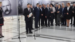 Otwarcie wystawy "Józef Piłsudski. Dziadek" w Sejmie. Fot. PAP/R. Pietruszka 