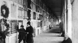 Katakumby Cmentarza Powązkowskiego ok. 1897 r. PAP/Reprodukcja Archiwum Marian Leśniewski