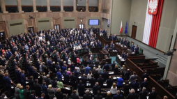 Sejm przyjął uchwałę o ustanowieniu Roku 2018 Rokiem Jubileuszu odzyskania przez Polskę Niepodległości. Warszawa, 25.05.2017. Fot. PAP/R. Pietruszka