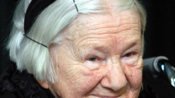 10.11.2003 r. Irena Sendler , kierowała podziemną komórką ratującą żydowskie dzieci podczas II wojny światowej. PAP/Radek Pietruszka 