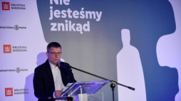Prozaik, eseista i krytyk literacki, autor słuchowisk radiowych Wojciech Chmielewski odebrał Nagrodę Literacką im. Marka Nowakowskiego podczas uroczystości w Pałacu Rzeczypospolitej w Warszawie. Fot. PAP/B. Zborowski