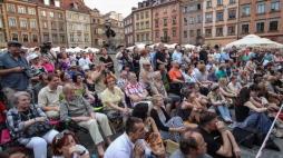 Publiczność Międzynarodowego Plenerowego Festiwalu Jazz na Starówce. Fot. PAP/R. Guz