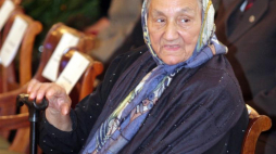  Alfreda Markowska - polska Romka, która w czasie wojny uratowała z rąk Niemców blisko 50 dzieci romskich i żydowskich. Warszawa, 2006-10-17.Fot. PAP/T. Gzell