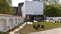 Przy Muzeum im. Emeryka Hutten-Czapskiego w Krakowie otwarto Pawilon Józefa Czapskiego. Fot. PAP/J. Bednarczyk