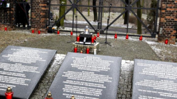 Brama dawnej filii niemieckiego obozu koncentracyjnego Auschwitz w Świętochłowicach-Zgodzie, potem obozu służącego komunistycznemu Urzędowi Bezpieczeństwa Publicznego. 2015 r. Fot. PAP/A. Grygiel