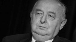  Poeta, dziennikarz, założyciel i wieloletni redaktor naczelny miesięcznika społeczno-kulturalnego "Śląsk" Tadeusz Kijonka. Fot. PAP/A. Grygiel