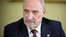 Minister obrony narodowej Antoni Macierewicz. Fot. PAP/M. Obara 