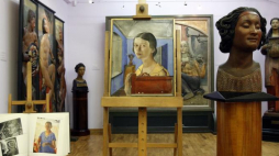 „Portret Heleny Dobrowolskiej” Ludomira Sleńdzińskiego w Galerii im. Sleńdzińskich w Białymstoku. Fot. PAP/A. Reszko 