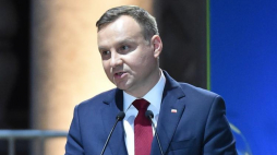 Prezydent RP Andrzej Duda przemawia podczas otwarcia 41. sesji Komitetu Światowego Dziedzictwa UNESCO na Zamku Królewskim na Wawelu. Fot. PAP/J. Bednarczyk 