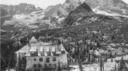 Schronisko Murowaniec na Hali Gąsienicowej w Tatrach, 1925 r. Fot. NAC