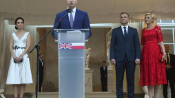Księżna Catherine (L) i książę William (2L) oraz prezydent Andrzej Duda (2P) z małżonką Agatą Kornhauser-Dudą (P) podczas przyjęcia wydanego przez ambasadę brytyjską z okazji urodzin królowej Elżbiety II w Łazienkach Królewskich w Warszawie. Fot. PAP/R. Pietruszka 