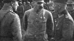 Józef Piłsudski i Edward Śmigły-Rydz przed bitwą nad Niemnem. Źródło: Wikimedia Commons