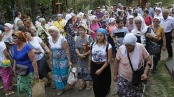 Uczestnicy pieszych pielgrzymek docierają do prawosławnego sanktuarium na św. Górze Grabarce. 18.08.2017. Fot. PAP/A. Reszko 