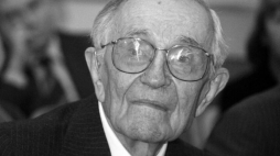 Prof. Jan Ekier. Fot. PAP/T. Gzell