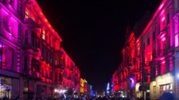 Łódź podczas V Festiwalu Kinetycznej Sztuki Światła „Light.Move.Festival”. 2015 r. Fot. PAP/G. Michałowski 