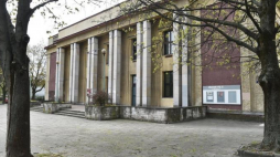 Muzeum PRL-u w budynku dawnego kina "Światowid" w krakowskiej Nowej Hucie. Fot. PAP/J. Bednarczyk 