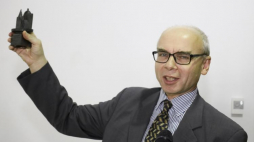 Warszawa, 27.09.2017. Dyrektor Muzeum POLIN Dariusz Stola podczas ceremonii wręczenia Nagrody Europa Nostra przyznanej Muzeum Historii Żydów Polskich POLIN. Fot. PAP/P. Supernak