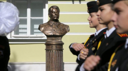 Popiersie Józefa Stalina w "alei wodzów" w Moskwie. Fot. PAP/EPA