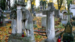 Cmentarz Łyczakowski we Lwowie. Fot. PAP/D. Delmanowicz