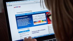 Strona internetowa inwentarza archiwalnego Instytutu Pamięci Narodowej. Fot.  PAP/A. Warżawa