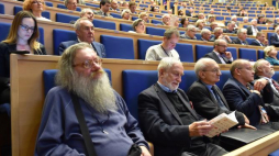 Historycy - uczestnicy III Kongresu Zagranicznych Badaczy Dziejów Polski, który rozpoczął się w Krakowie. Fot. PAP/J. Bednarczyk