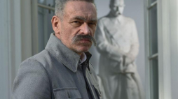 Mariusz Bonaszewski w roli Józefa Piłsudskiego w spektaklu Teatru Telewizji "Marszałek" w reż. Krzysztofa Langa. Fot. I. Sobieszczuk TVP