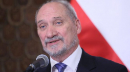 Minister obrony narodowej Antoni Macierewicz. Fot. PAP/L. Szymański 