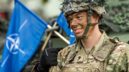 Dzień NATO w Bydgoszczy - międzynarodowy festyn militarny na Wyspie Młyńskiej. Fot. PAP/T. Żmijewski