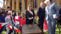 Witold Waszczykowski i Angelino Alfano odsłonili tablicę upamiętniającą Karola Szymanowskiego, Palermo, Sycylia. Fot. PAP/EPA