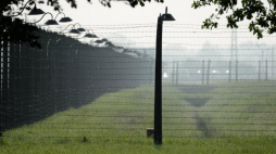 Teren b. niemieckiego nazistowskiego obozu zagłady Auschwitz-Birkenau. Fot. PAP/D. Delmanowicz 