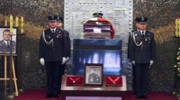 Ponowne uroczystości pogrzebowe dowódcy Sił Powietrznych RP gen. Andrzeja Błasika na Cmentarzu Wojskowym na Powązkach w Warszawie. Fot. PAP/B. Zborowski