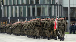 Próba generalna uroczystej odprawy wart. Fot. PAP/T. Gzell