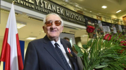 Karol Tendera odebrał nagrodę "Świadek Historii" podczas uroczystości w Centrum Edukacyjnym IPN w Krakowie. Fot. PAP/J. Bednarczyk