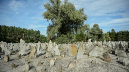 Miejsce pamięci na terenie Muzeum Walki i Męczeństwa w Treblince. Fot. PAP/W. Pacewicz