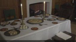 Londyńskie muzeum im. Geffrye’a pokazuje, jak zmieniało się świętowanie Bożego Narodzenia. Źródło: Serwis wideo PAP