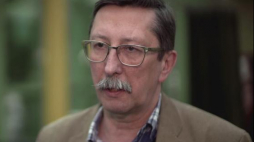 Prof. J. Żaryn: w interesie Kremla jest niedopuszczanie swobodnej myśli historycznej. Źródło: Serwis wideo PAP