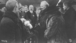 Przyjazd Ignacego Jana Paderewskiego do Poznania. Źródło: NAC