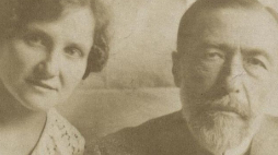 Joseph Conrad z Anielą Zagórską - 1914 r. Źródło: BN Polona