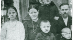Adam, Bronisława, Janina, Zofia, Stefan, Henryk i Tadeusz Kowalscy z Ciepielowa zamordowani 6 XII 1942 r. za udzielanie pomocy Żydom. Źródło: IPN