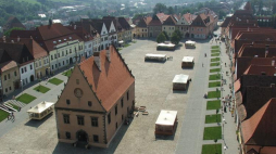 Rynek w Bardejowie. Źródło: Wikimedia Commons
