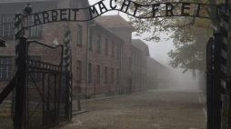 Teren byłego niemieckiego obozu koncentracyjnego KL Auschwitz. Fot. PAP/J. Bednarczyk