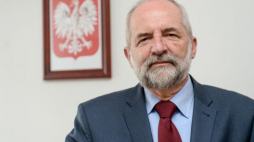 Członek Rady Mediów Narodowych Juliusz Braun. Fot. PAP/M. Obara