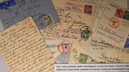 Wystawa "Listy... Kolekcja Władysława Ratha" w budynku dawnego bloku numer 12 na terenie byłego niemieckiego obozu KL Auschwitz I. Fot. PAP/J. Bednarczyk
