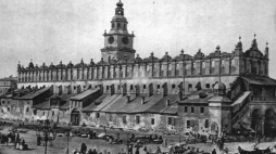 Ignacy Krieger, zdjęcie Sukiennic (przed przebudową), ok. 1870. Źródło: Wikimedia Commons