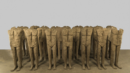Magdalena Abakanowicz: Embodied Forms. Źródło: Marlborough Gallery