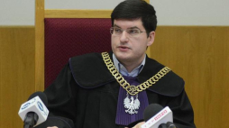 Sędzia Robert Bełczącki podczas ogłaszania wyroku w procesie b. generałów SB Józefa S. i Władysława C. w Sądzie Rejonowym Warszawa-Mokotów. Fot. PAP/J. Kamiński